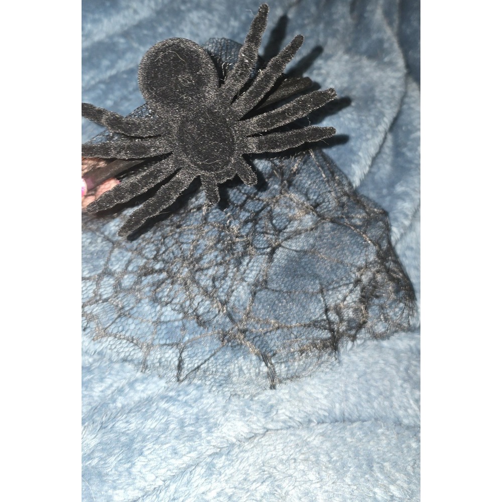 Kitsch Spider Headband With Veil
